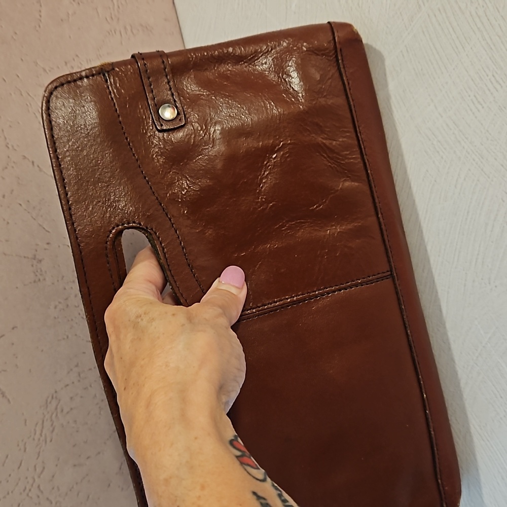 Vintage 70s brown 100% leather zipper clutch EUC - Picture 2 of 13